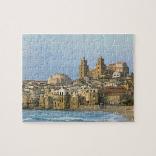 Italien, Sicilien, Cefalù, Utsikt med Duomo från 2 Pussel
