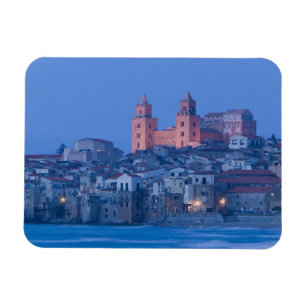 Italien, Sicilien, Cefalu, Utsikt med Duomo från Magnet