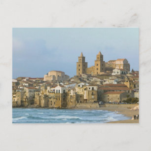 Italien, Sicilien, Cefalu, Vy med Duomo från 2 Vykort
