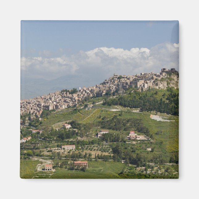 Italien, Sicilien, Enna, Calascibetta, morgonvy Magnet (Framsidan)