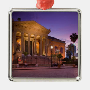 Italien, Sicilien, Palermo, Teatro Massimo Opera Julgransprydnad Metall