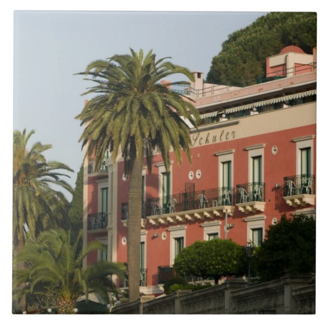 ITALIEN, Sicilien, TAORMINA: Hotel Schuler Kakelplatta (Framsidan)