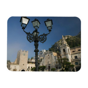 ITALIEN, Sicilien, TAORMINA: Piazza iX Aprile, San Magnet