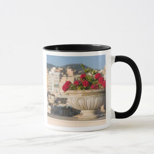 Italien, Sicilien, Termini Imerese, Utsikt & Blomm Mugg (Höger)
