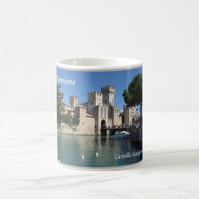 Italien - Sjö Garda - Sirmione - Castello Scaliger Kaffemugg (Center)