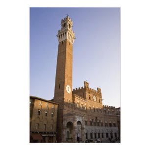 Italien, Toscana, Sienna. Torre del Mangia på Fototryck