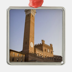 Italien, Toscana, Sienna. Torre del Mangia på Julgransprydnad Metall