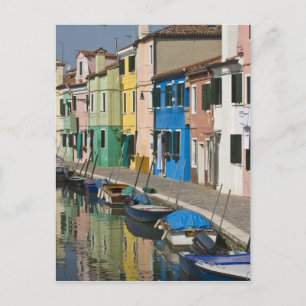 Italien, Venedig, Burano. Flerfärgade hus längs 2 Vykort