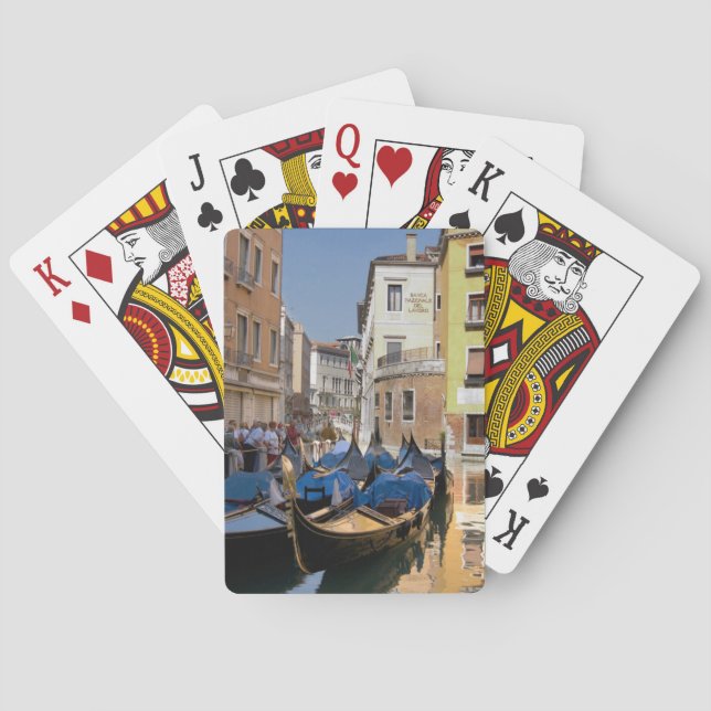 Italien, Venedig, gondoler förtöjda längs kanal Spel Kort (Baksidan)