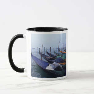 Italien, Venedig. Gondoler. Mugg