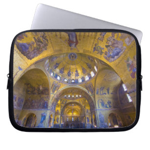 Italien, Venedig. Interiör av S:t Markus-katedrale Laptop Sleeve
