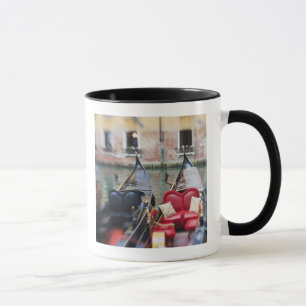 Italien, Venedig, Selektiv Fokus på Gondol i 2 Mugg