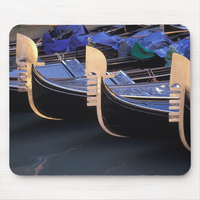 Italien, Veneto, Venedig. Rad av gondol. Musmatta (Framsidan)
