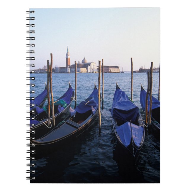 Italien, Veneto, Venedig, Row of Gondolas och San Anteckningsbok Med Spiral (Framsidan)