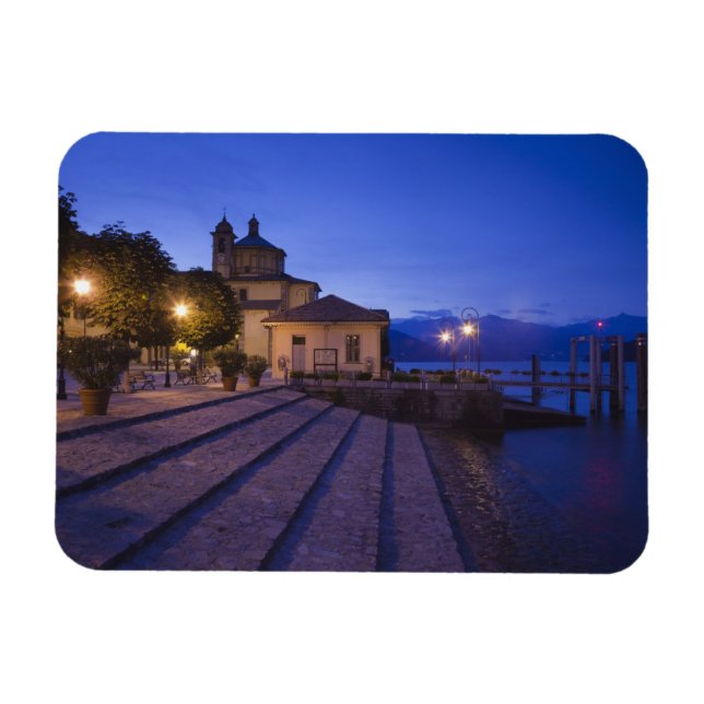 Italien, Verbano-Cusio-Ossola provins, Cannobio. Magnet (Horisontell)