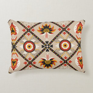 Italiensk majolica-bricka. Broderier med blommor o Prydnadskudde