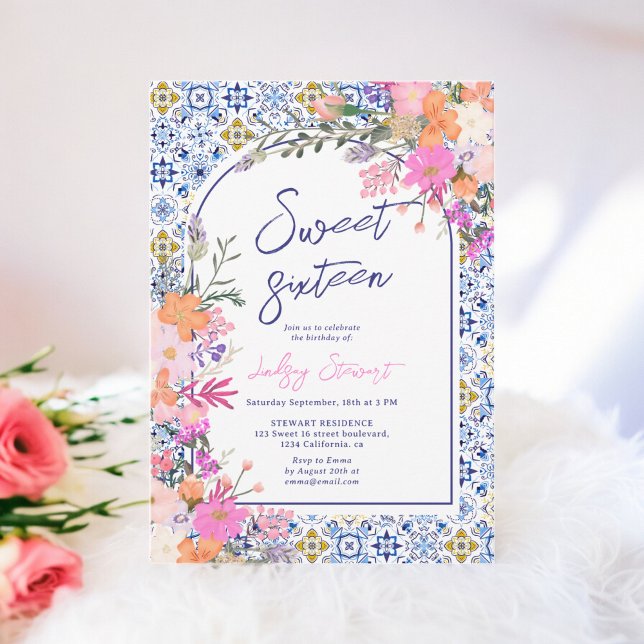 Italienska blå plattor, vattenfärgsfärgad blommigt inbjudningar (Italian blue tiles watercolor floral Sweet 16 Invitation)