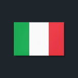 Italienska Flagga (Italien) Canvastryck<br><div class="desc">Denna utformning är utmärkande för Italiens flagga, officiellt Republiken Italien (på italienska "Repubblica Italiana"), som är ett land som består av en peninsula som avgränsas av Alpernorna och omges av flera öar. Italien är belägen i Sydeuropa, och den betraktas också som en del av westerna Europa. I dag anses Italien...</div>