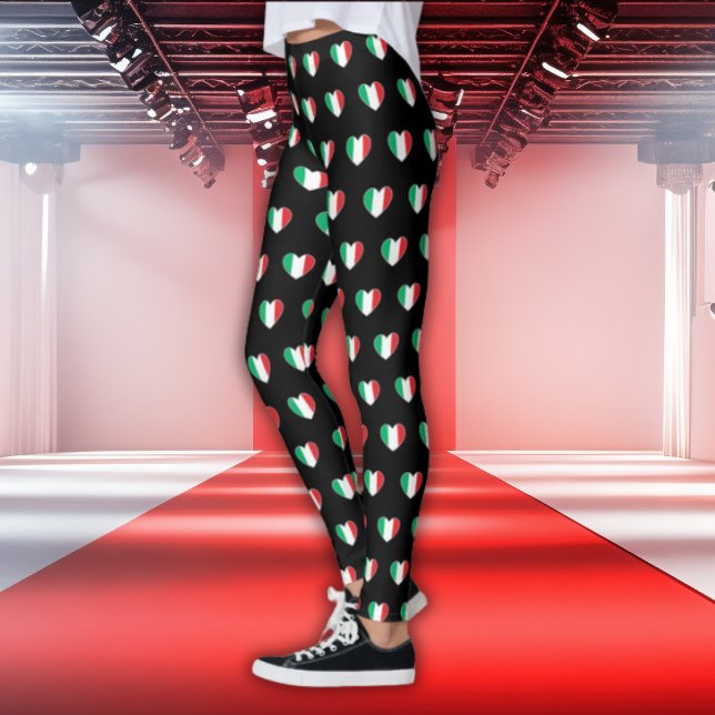 Italienska flagghjärtan tryckta svarta leggings (Italian Flag Hearts Allover Printed Black Leggings for Italy Lovers)