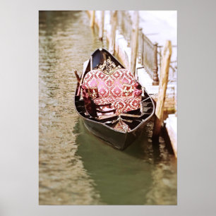 Italienska gondola-båtar i fotografi av Venedig Poster