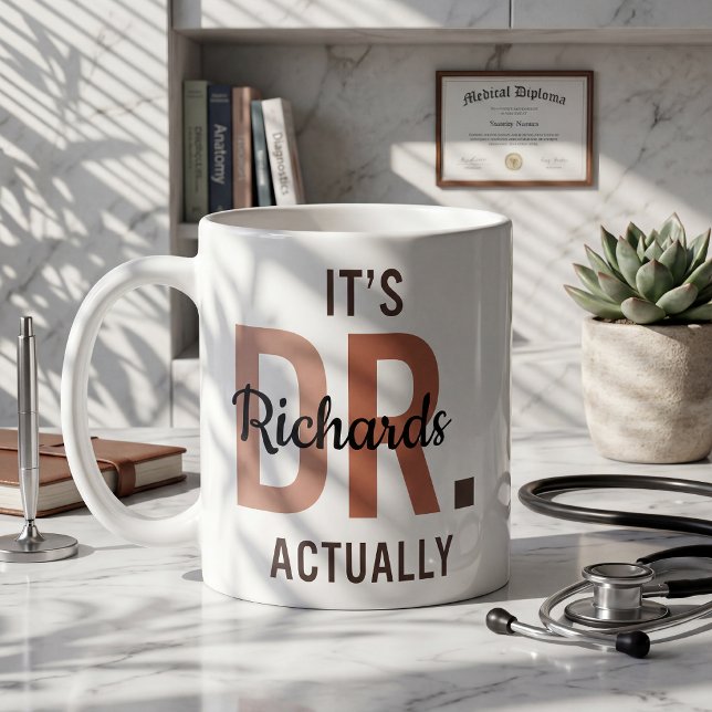 It's Dr. Actually Personalized Mug PhD Doctor Gift Kaffemugg (Skapare uppladdad)