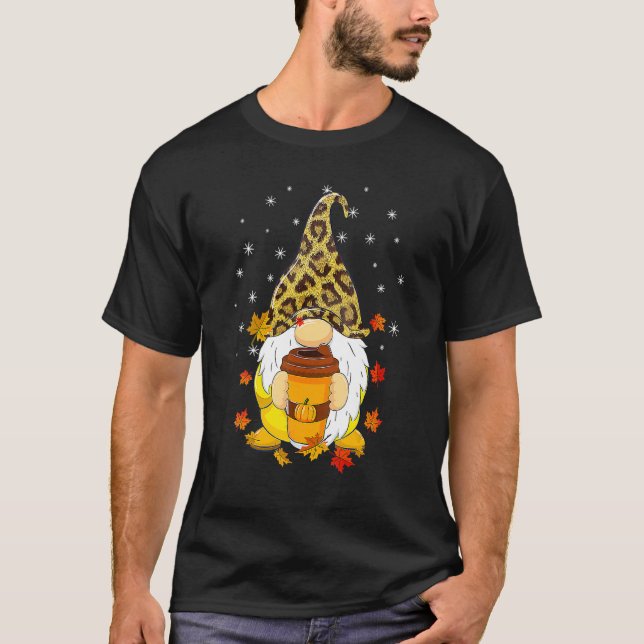 It's Fall Y'all Gnome Pumpkin Spice Latte Happy Th T Shirt (Framsida)