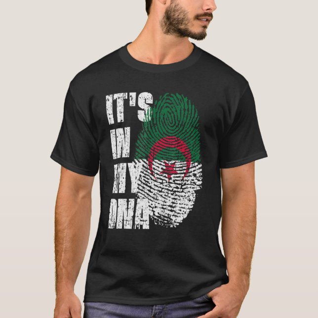 It's In My Dna Algeria Flag Algerian T Shirt (Framsida)
