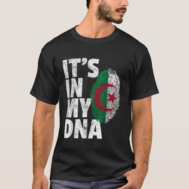 ITS IN MY DNA Algerian Flagga T Shirt Gift M (Framsida)