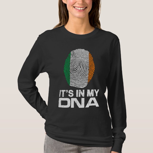 IT'S MY DNA IN Flag National Pride Fingerprint Ire T Shirt (Framsida)