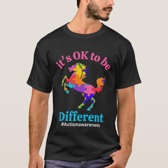 Its Ok To Be Different Autism Awareness Acceptance T Shirt (Framsida)