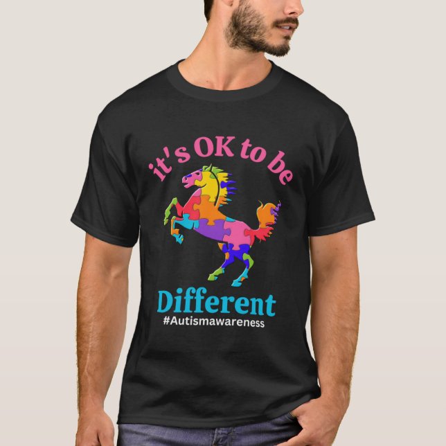 Its Ok To Be Different Autism Awareness Acceptance T Shirt (Framsida)