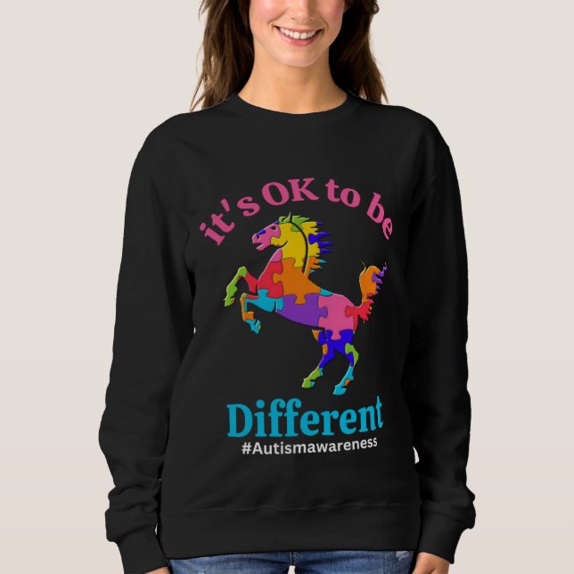 Its Ok To Be Different Autism Awareness Acceptance T Shirt (Framsida)