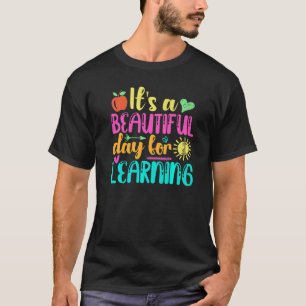 ITu2019S ÄR EN BEAUTIFUL DAG FÖR LÄRANDE Retro Tea T Shirt