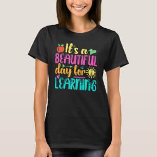 ITu2019S ÄR EN BEAUTIFUL DAG FÖR LÄRANDE Retro Tea T Shirt
