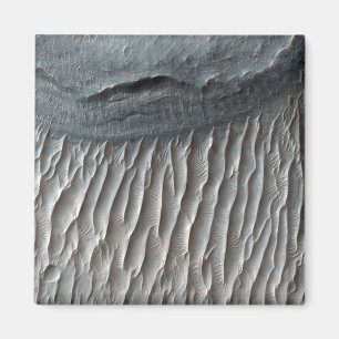 Ius Chasma, en stor kanjon på Mars Magnet