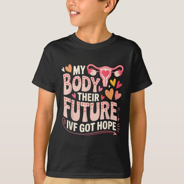 Ivf-överföringsdag surrogat graviditet surrogat mo t shirt (Framsida)