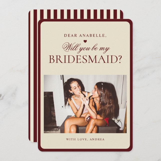 Ivory & Burgundy Stripes Bridesmaid Proposal Card Inbjudningar (Fram/baksida)