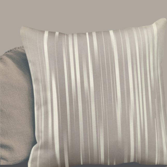 Ivory Metallic Rand Kudde (Skapare uppladdad)