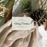 Ivory Mycket God jul-familjen Namn Presentetikett<br><div class="desc">Den här Namn Gift-Märkrn i Ivory Väldigt God jul har en sofistikerad, ljus krämbakgrund med en blandning av enkel svart text och klassisk kalligrafi parad med ett minimalistiskt boho-format som strejkor en perfekt balans mellan ren och modern finess och vintage elegans. Den här charmerande designen är ett härligt sätt att...</div>