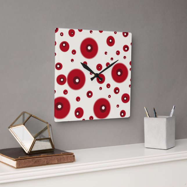 Ivory Red Dots Funky Whimsical Circle Pattern  Fyrkantig Klocka (Kontor)