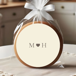 Ivory Simple Monogram Heart Wedding Favor Runt Klistermärke