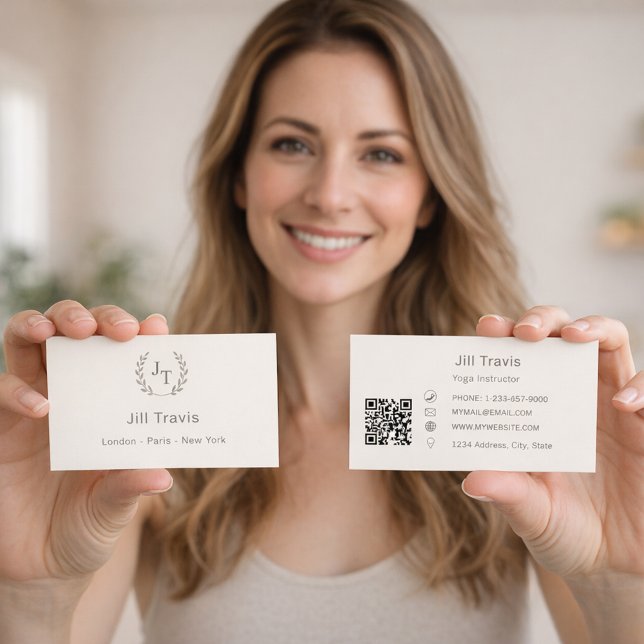Ivory taupe monogram wreath modern minimalst QR Visitkort (Skapare uppladdad)