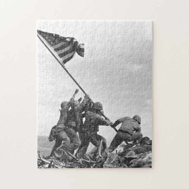 Iwo Jima Raising American Flagga Pussel (Vertikal)