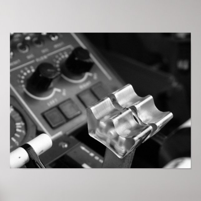 J41 HÖJER B&W POSTER (Framsidan)