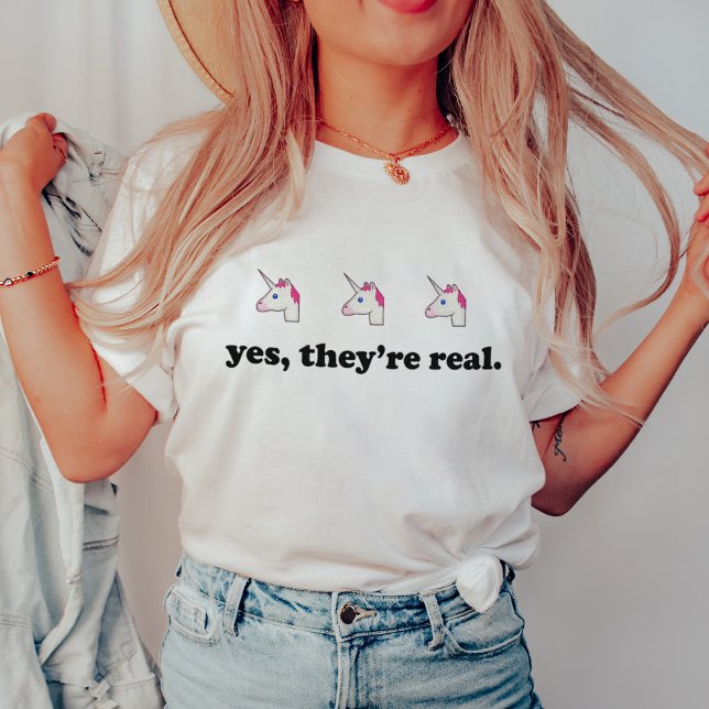 Ja, de är riktiga | Funny Unicorn Emoji T-shirt (Skapare uppladdad)