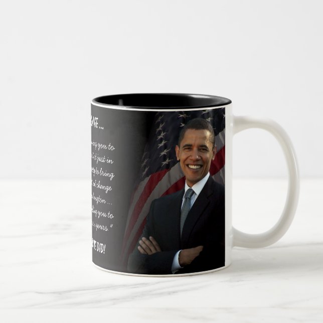 Ja gjorde vi - Obama med amerikanska flagganmuggen Två-Tonad Mugg (Höger)