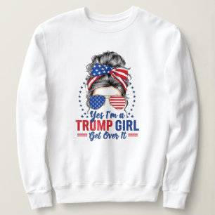 Ja, jag är en trump-flicka som tar över den t shirt