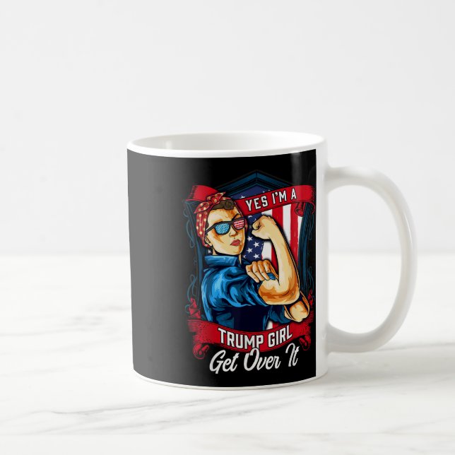 Ja, jag är en trumpflicka som kommer över den amer kaffemugg (Höger)