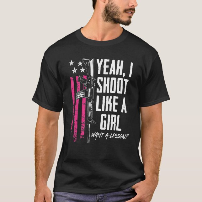 Ja, jag skjuter som en flicka vill ha en lexig kvi t shirt (Framsida)