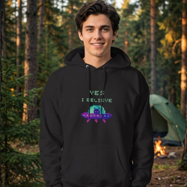 Ja jag tror på Alien Flying UFO rymdskepp Pixel Ar Hoodie (Skapare uppladdad)